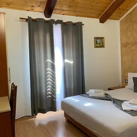 住宿加早餐酒店 Doubleroom With Bathroom And Ac - 105 波雷奇