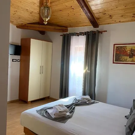 Doubleroom With Bathroom And Ac - 105 * Poreč